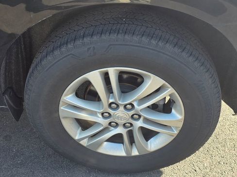 Used 2020 Buick Enclave Essence image 10