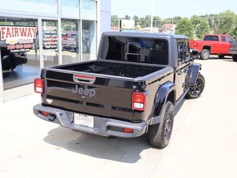 Used 2021 Jeep Gladiator Sport AWD/4WD image 38