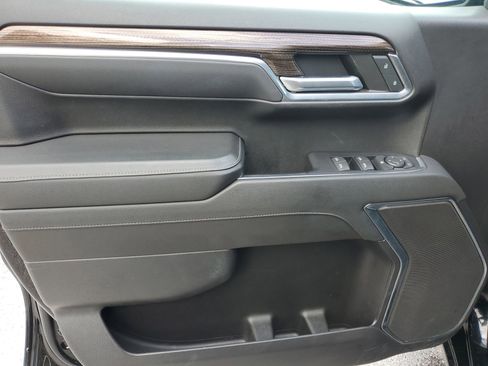 Used 2022 Chevrolet Silverado 1500 RST image 16