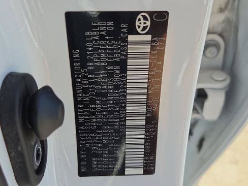 Used 2025 Toyota Corolla LE FWD image 29