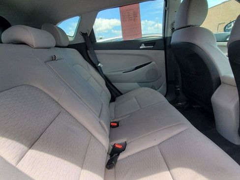 Used 2020 Hyundai Tucson SE w/ Cargo Package FWD image 6
