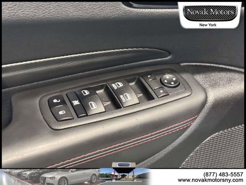 Used 2022 Dodge Durango R/T w/ Blacktop Package AWD/4WD image 16