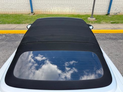 Used 2019 Mercedes-Benz E 450 4MATIC Cabriolet image 32