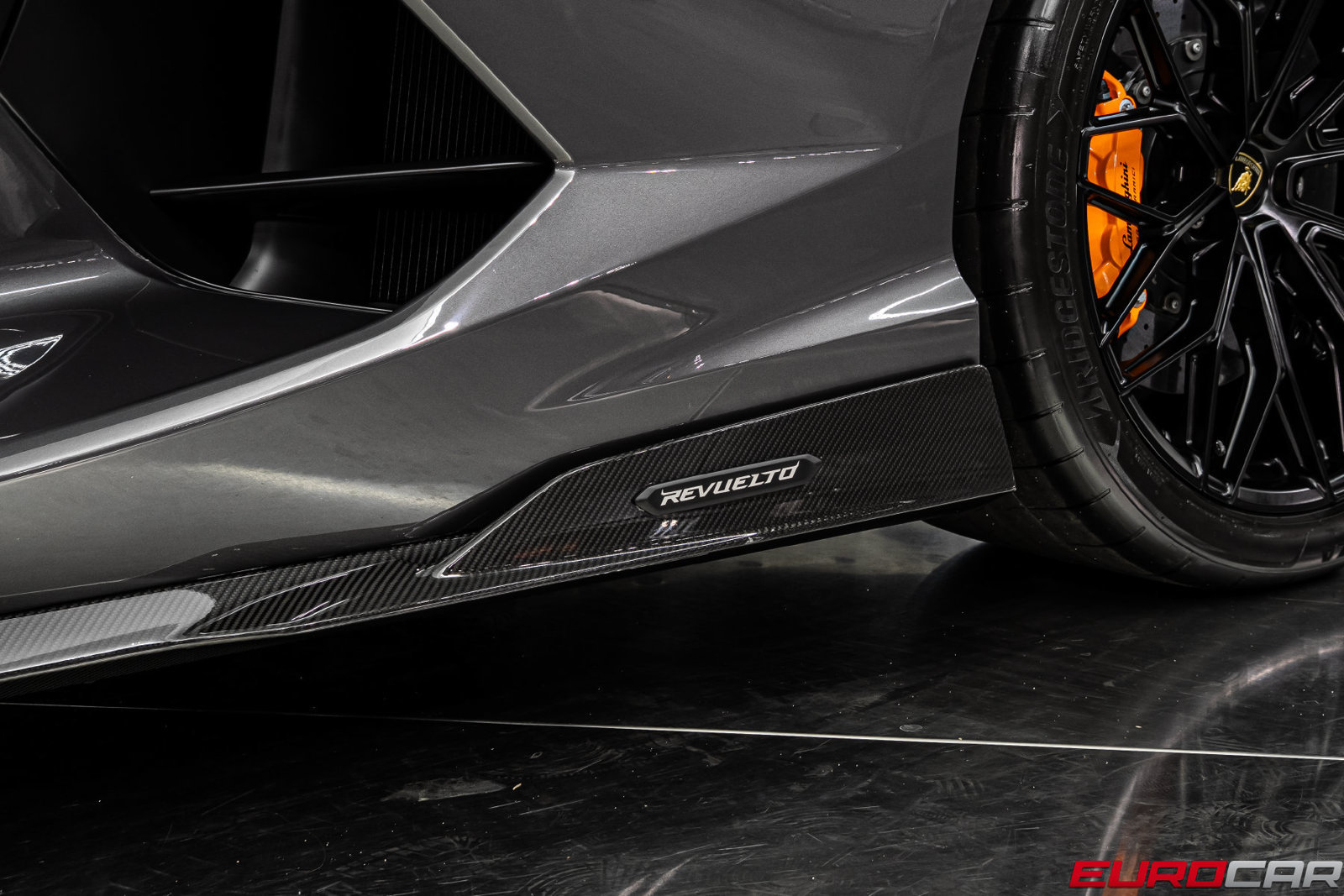 Used 2025 Lamborghini Revuelto AWD/4WD image 19