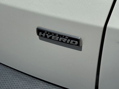 Used 2021 Ford Escape SEL w/ Technology Package FWD image 6