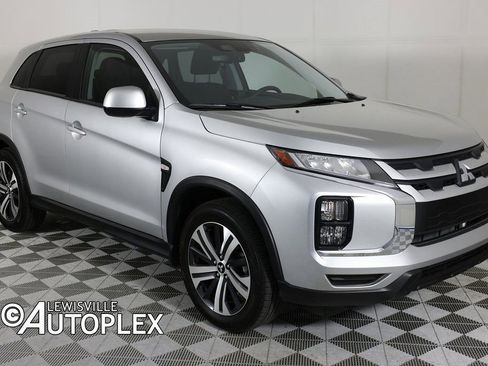 Used 2025 Mitsubishi Outlander Sport ES AWD/4WD image 3