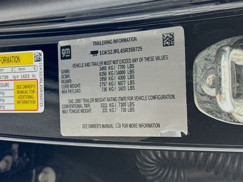 Used 2025 GMC Yukon XL Denali AWD/4WD image 38