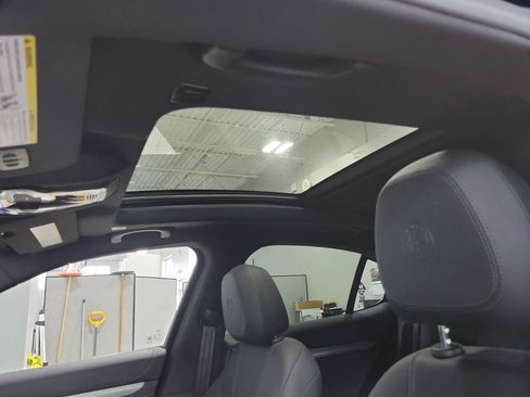 Used 2024 Alfa Romeo Stelvio Ti image 3