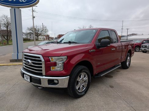Used 2017 Ford F150 XLT w/ Equipment Group 302A Luxury image 2