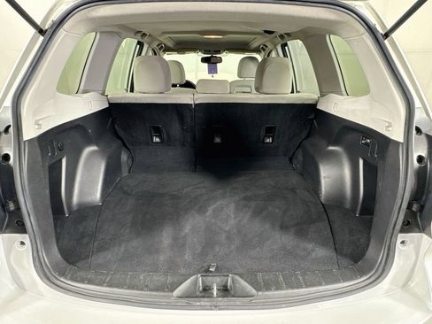 Used 2015 Subaru Forester 2.5i Premium w/ All-Weather Package AWD/4WD image 30