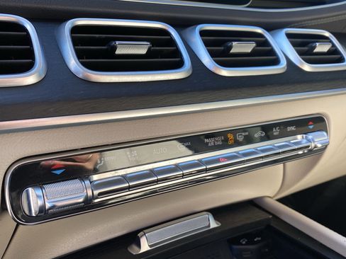 Used 2020 Mercedes-Benz GLS 580 4MATIC image 87