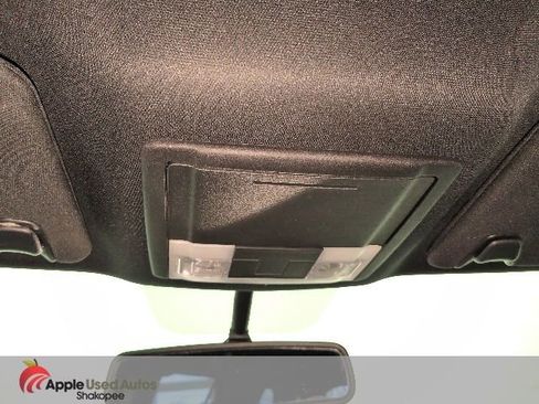 Used 2016 Ford Explorer XLT w/ Equipment Group 202A AWD/4WD image 26