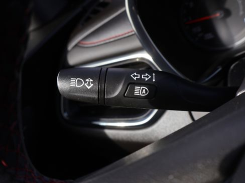 Used 2023 Chevrolet Equinox RS image 36