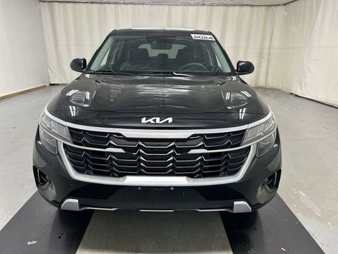 Used 2024 Kia Seltos LX AWD/4WD image 3