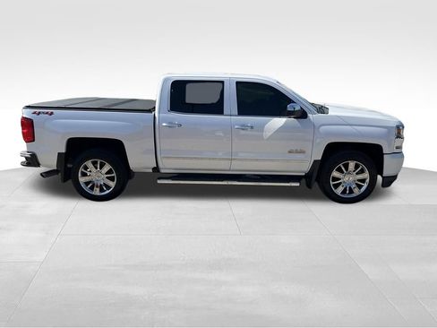 Used 2018 Chevrolet Silverado 1500 High Country AWD/4WD image 7