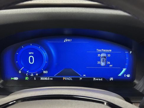 Used 2023 Ford Explorer Platinum w/ Class IV Trailer Tow Package image 17