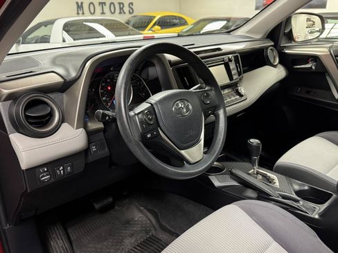 Used 2015 Toyota RAV4 XLE AWD/4WD image 15