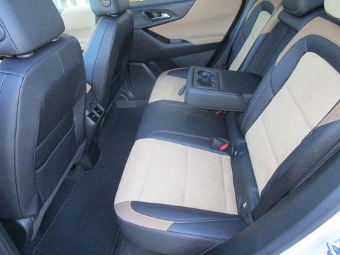 New 2026 Chevrolet Equinox ACTIV w/ Convenience Package III image 17