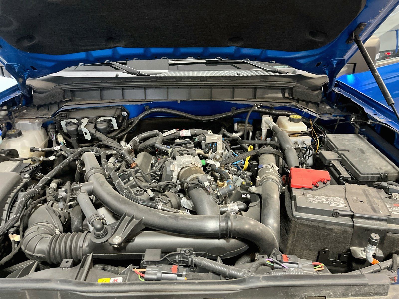Used 2023 Ford Bronco Wildtrak AWD/4WD image 34