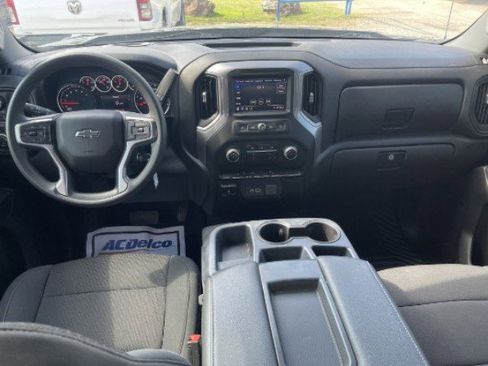 Used 2021 Chevrolet Silverado 1500 Custom Trail Boss w/ Safety Confidence Package image 16