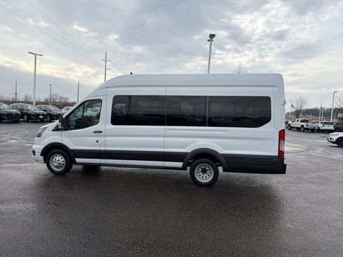 Used 2024 Ford Transit 350 XLT image 7