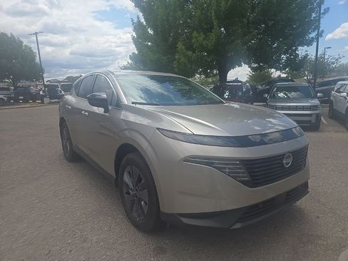 Used 2026 Nissan Murano SL AWD/4WD image 2