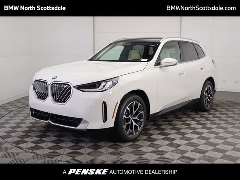 Used 2025 BMW X3 xDrive30i w/ Premium Package image 1