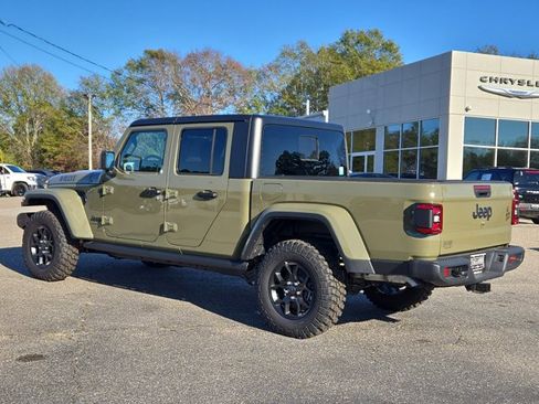 New 2025 Jeep Gladiator Sport image 9