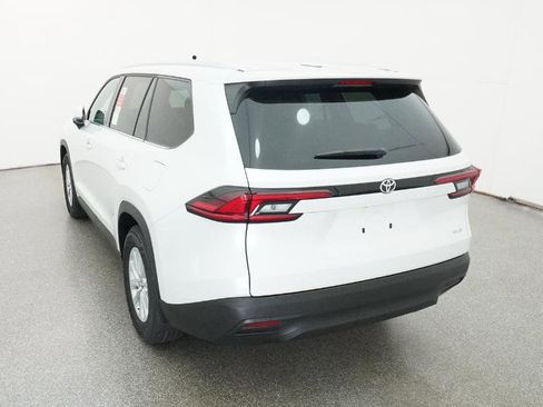 New 2026 Toyota Grand Highlander XLE image 33