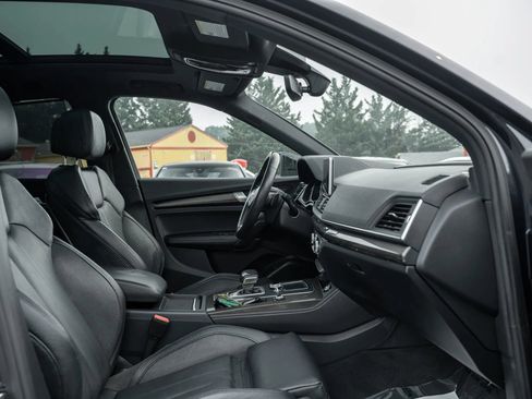Used 2019 Audi SQ5 Prestige AWD/4WD image 16