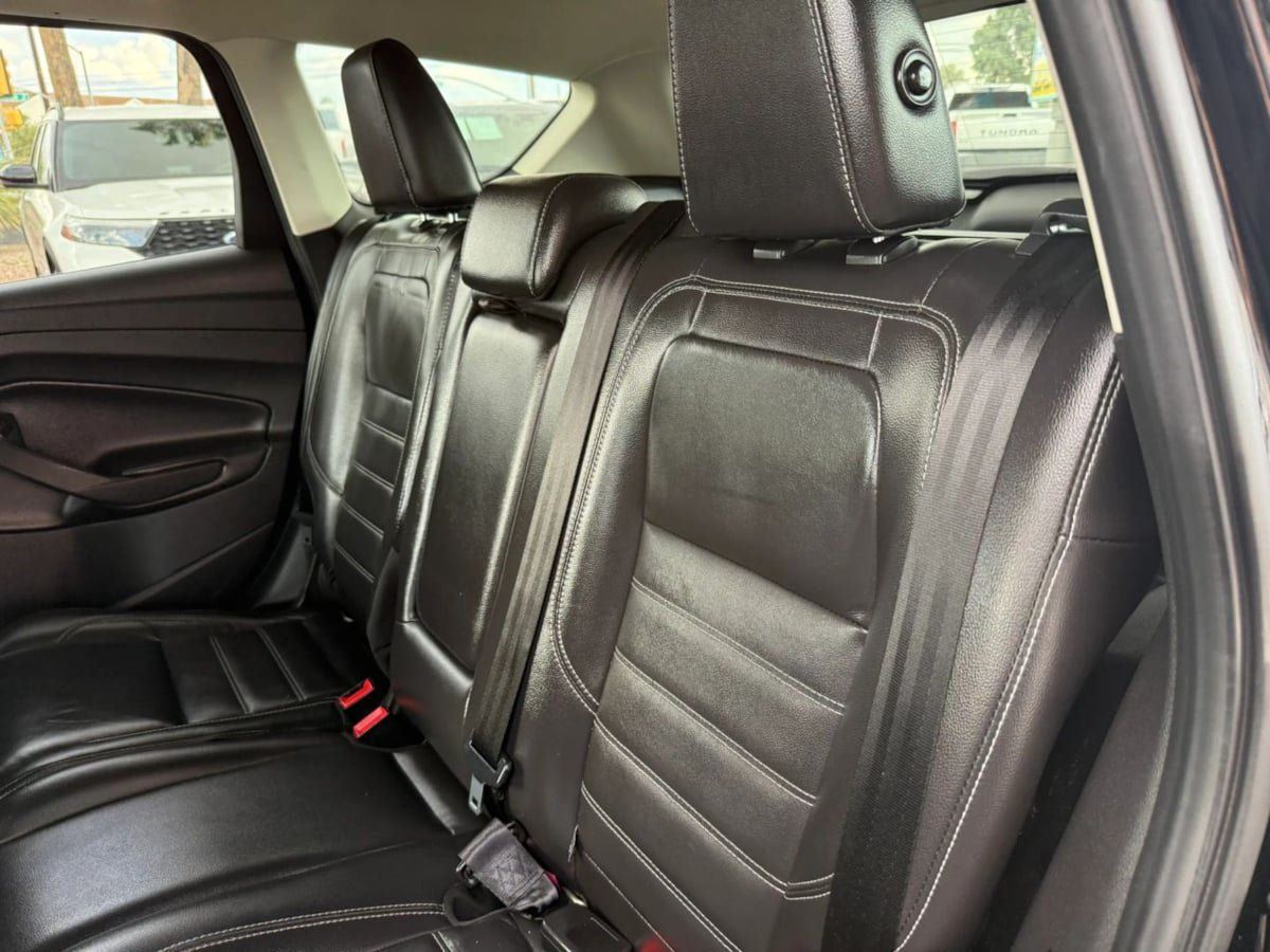 Used 2017 Ford Escape Titanium FWD image 41