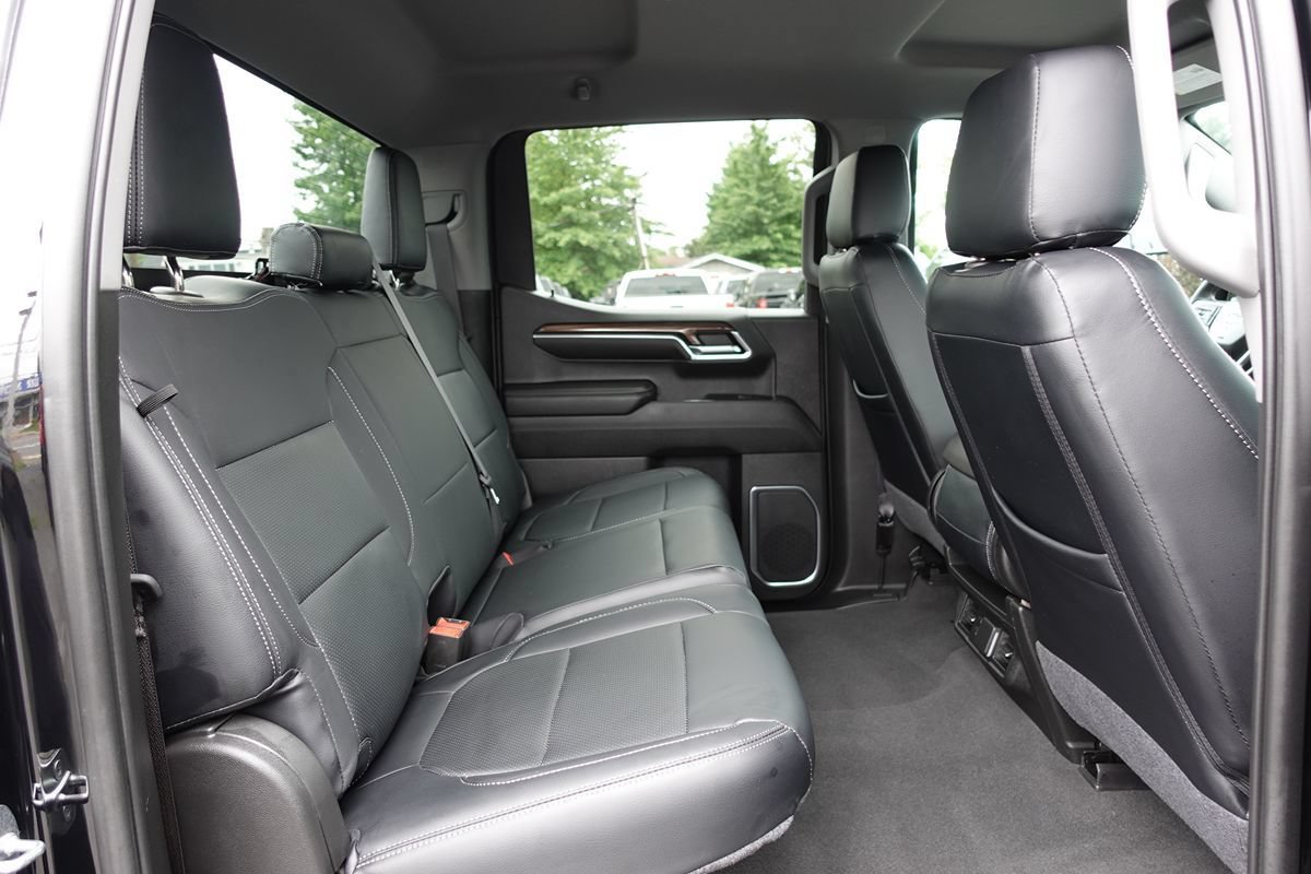 Used 2023 Chevrolet Silverado 1500 LT AWD/4WD image 26