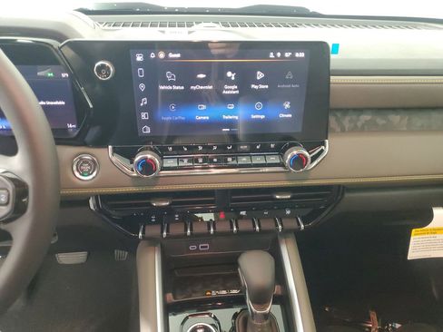 New 2026 Chevrolet Colorado ZR2 w/ ZR2 Bison Edition image 18