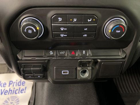 Used 2019 Chevrolet Silverado 1500 Custom Trail Boss image 14