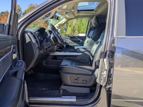 Used 2019 RAM 2500 Laramie image 13