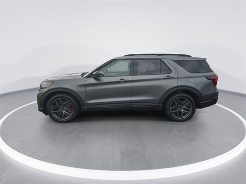 New 2026 Ford Explorer ST w/ Sun And Sound Package image 5