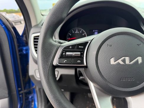 Used 2022 Kia Seltos LX AWD/4WD image 17