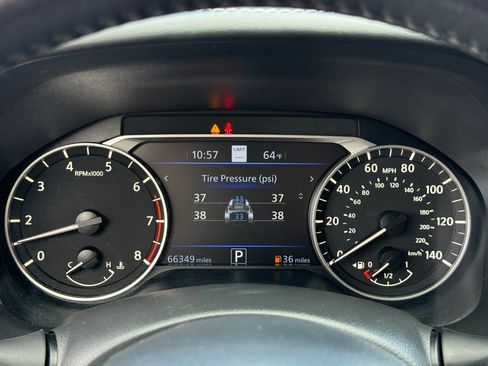 Used 2023 Nissan Altima 2.5 SL FWD image 13