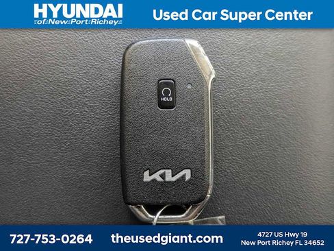 Used 2023 Kia Sorento SX AWD/4WD image 44