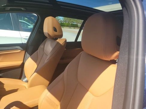 Used 2023 BMW X3 M40i w/ Premium Package image 3