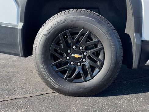 New 2025 Chevrolet Silverado EV LT AWD/4WD image 32