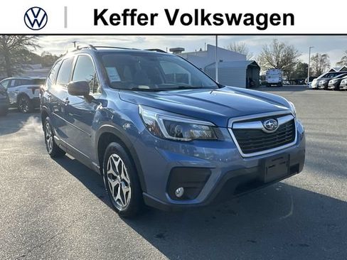 Used 2021 Subaru Forester Premium AWD/4WD image 7