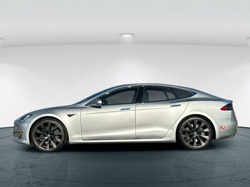 Used 2018 Tesla Model S 100D image 3