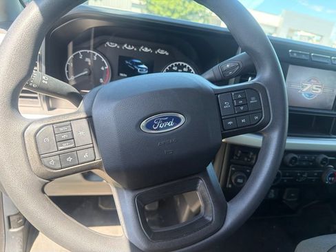 Used 2023 Ford F350 XLT w/ 360-Degree Camera Package AWD/4WD image 12