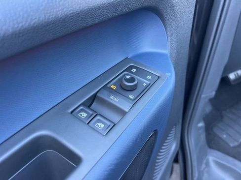 New 2025 Volkswagen ID. Buzz Pro S image 23