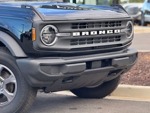 Used 2025 Ford Bronco Big Bend image 3