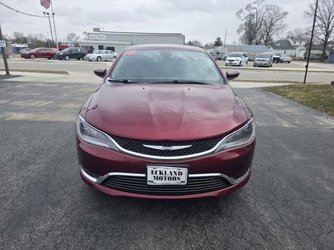 Used 2016 Chrysler 200 Limited w/ Convenience Group image 3