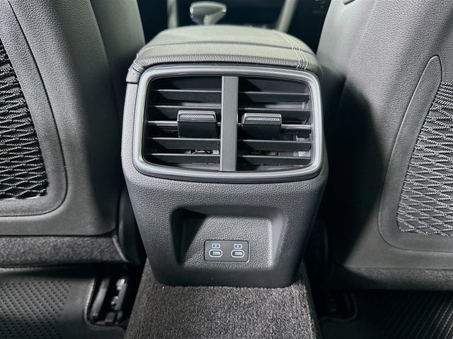 Certified 2026 Genesis G70 2.5T Prestige RWD image 18