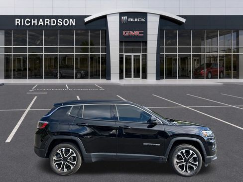 Used 2022 Jeep Compass Limited AWD/4WD image 6