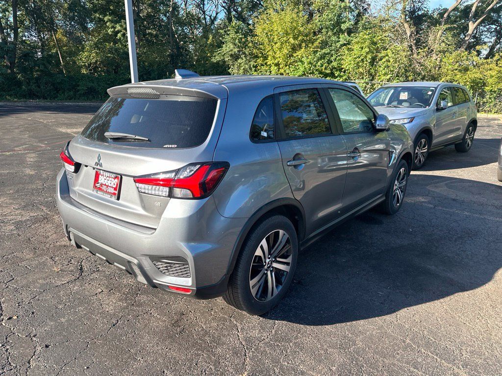 Used 2026 Mitsubishi Outlander Sport SE AWD/4WD image 3